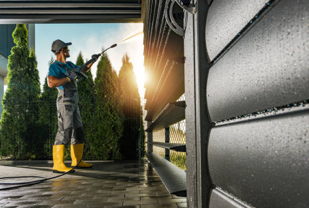 Professional  Pressure Washing Services in Clifton, TN